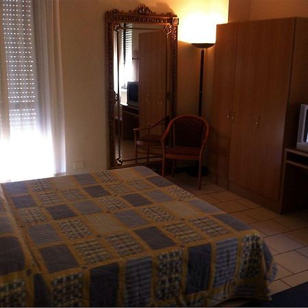 Hotel Cristallo Barga Fornaci di Barga Екстериор снимка