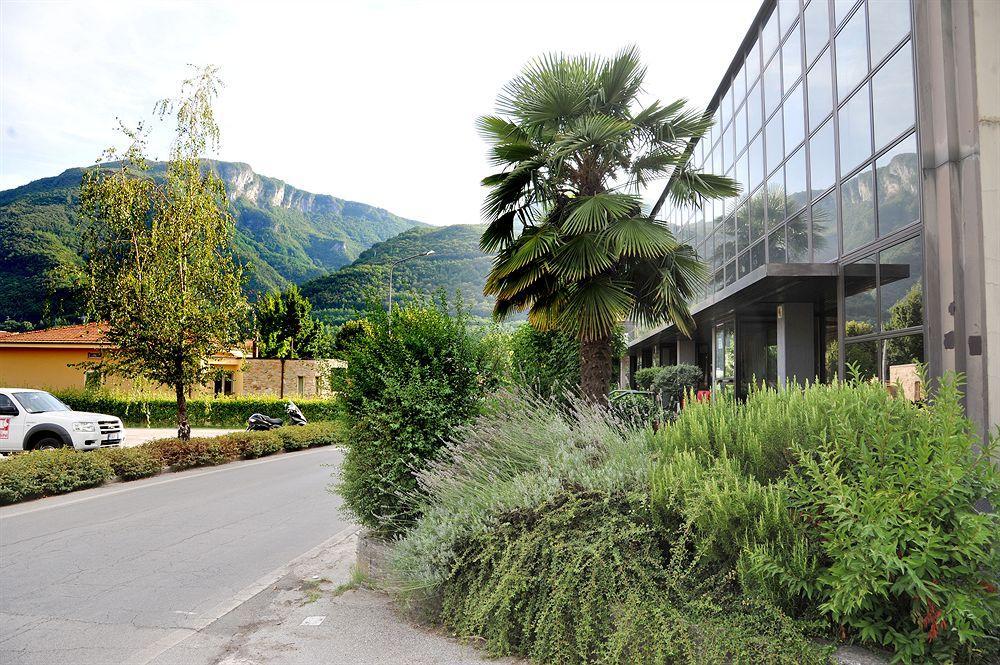 Hotel Cristallo Barga Fornaci di Barga Екстериор снимка