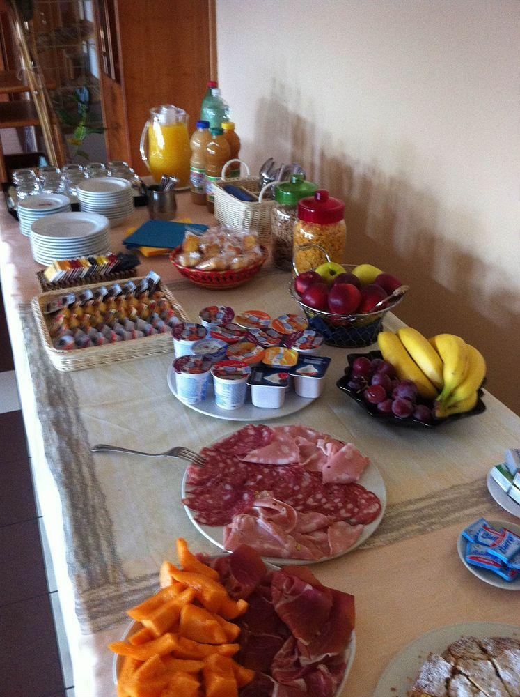 Hotel Cristallo Barga Fornaci di Barga Екстериор снимка
