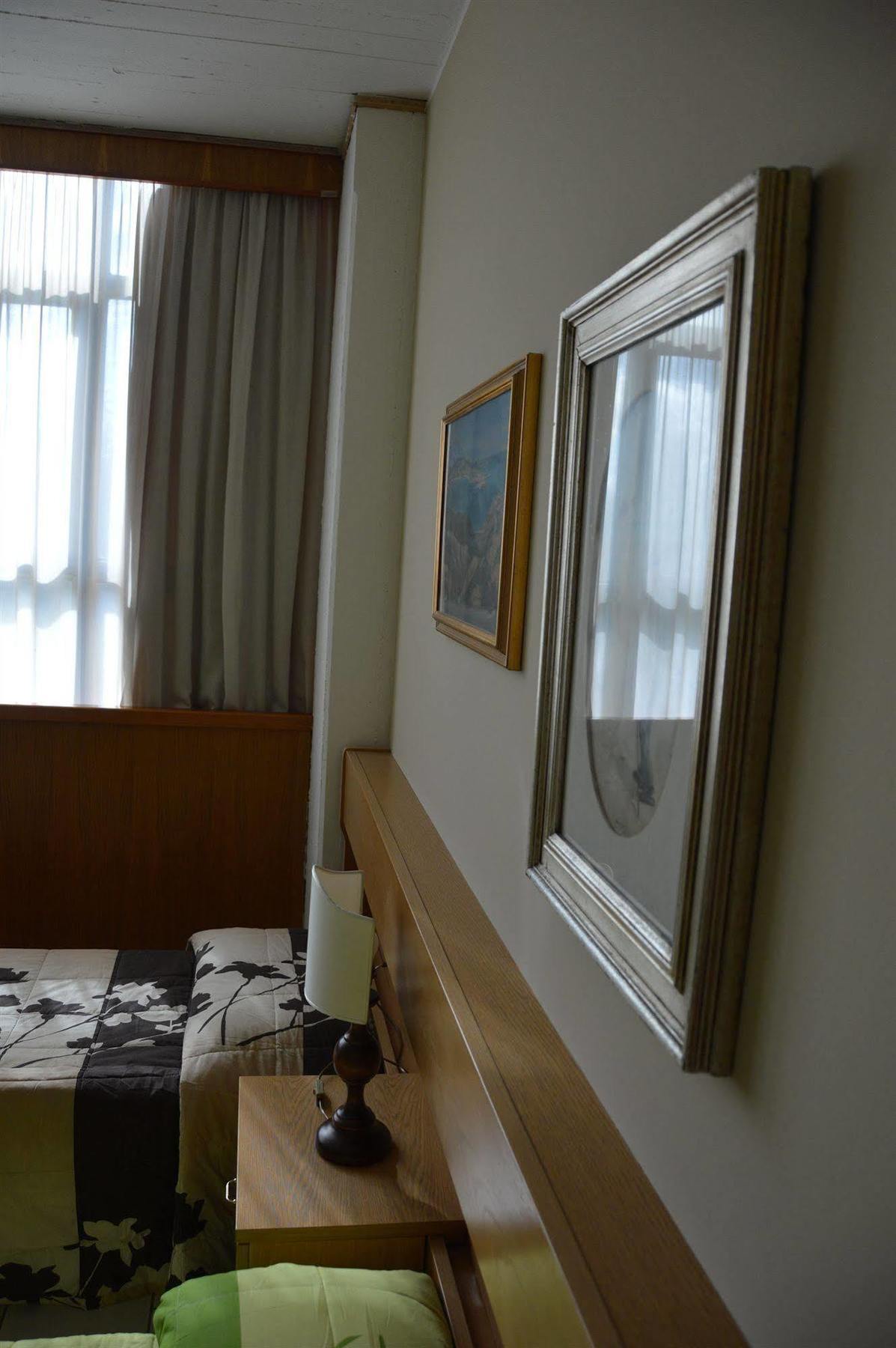 Hotel Cristallo Barga Fornaci di Barga Екстериор снимка