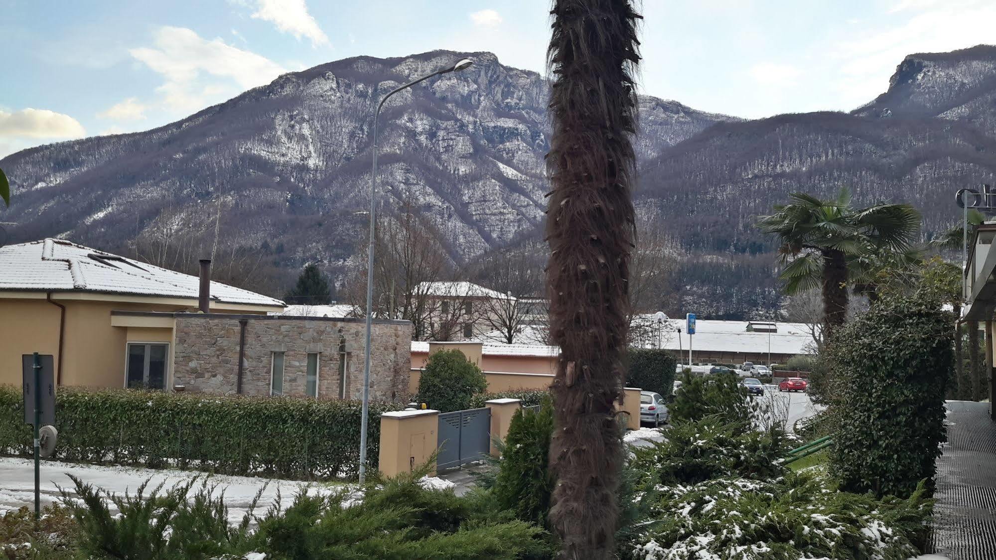 Hotel Cristallo Barga Fornaci di Barga Екстериор снимка